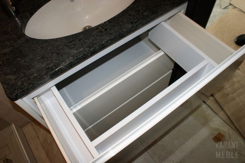 Szafka łazienkowa — MDF, lakier połysk — zdjęcie 3