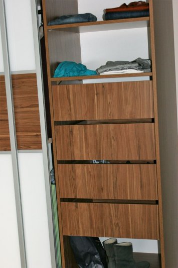Szafa — szkło lacobel i płyta laminowana ze szprosami #2 — zdjęcie 4