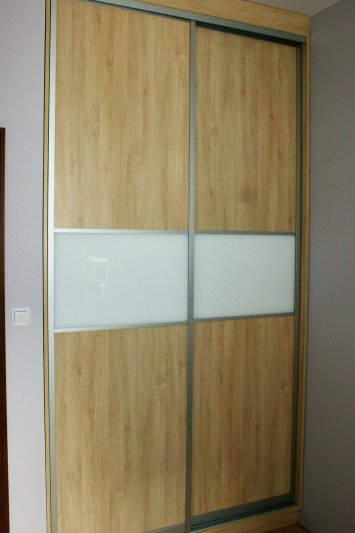 Szafa — szkło lacobel i płyta laminowana ze szprosami #3 — zdjęcie 2