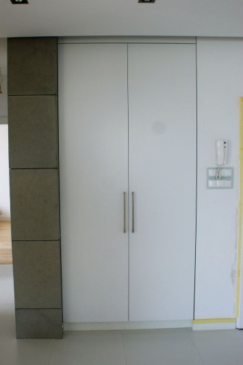 Szafa — drzwi uchylne, MDF, lakier mat — zdjęcie 4