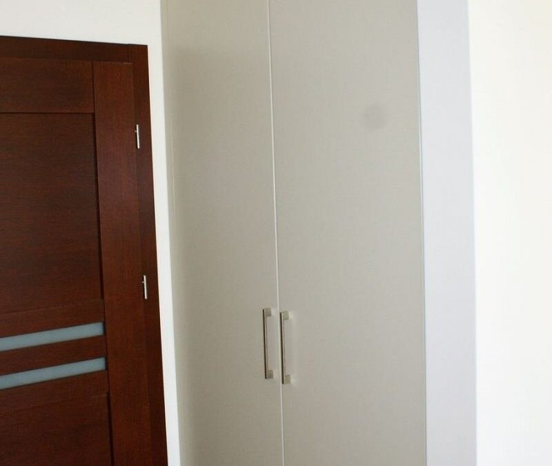 Szafa — fronty uchylne, MDF, lakier mat #2