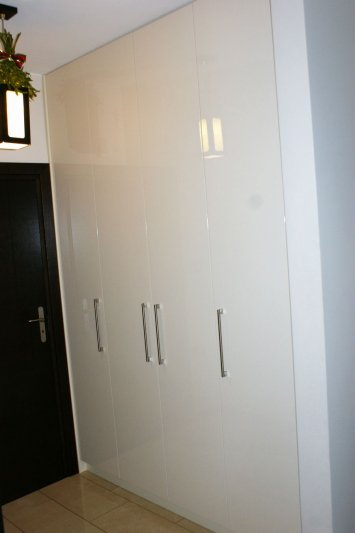 Szafa — fronty uchylne, MDF, lakier połysk — zdjęcie 2
