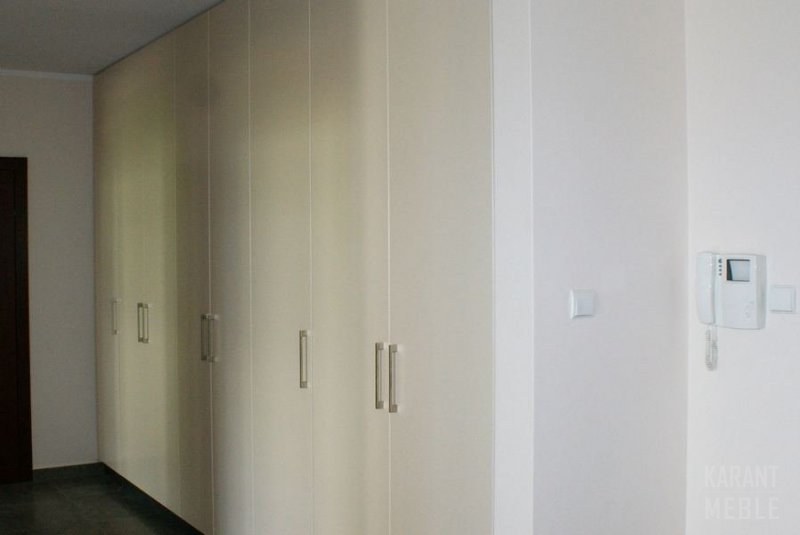 Szafa — MDF, lakier mat