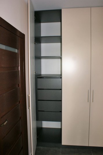 Szafa — MDF, lakier mat — zdjęcie 4