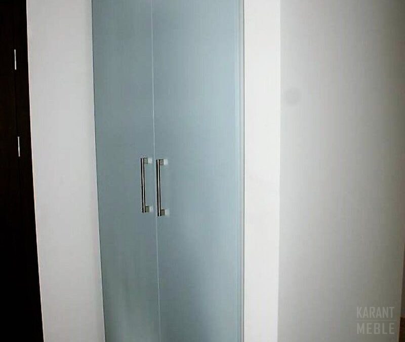 Szafa szara — MDF, lakier mat, fronty uchylne