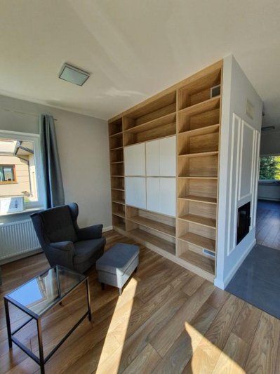 Mieszkanie — fronty lakierowane, frezowany mat i płyta laminowana — zdjęcie 8